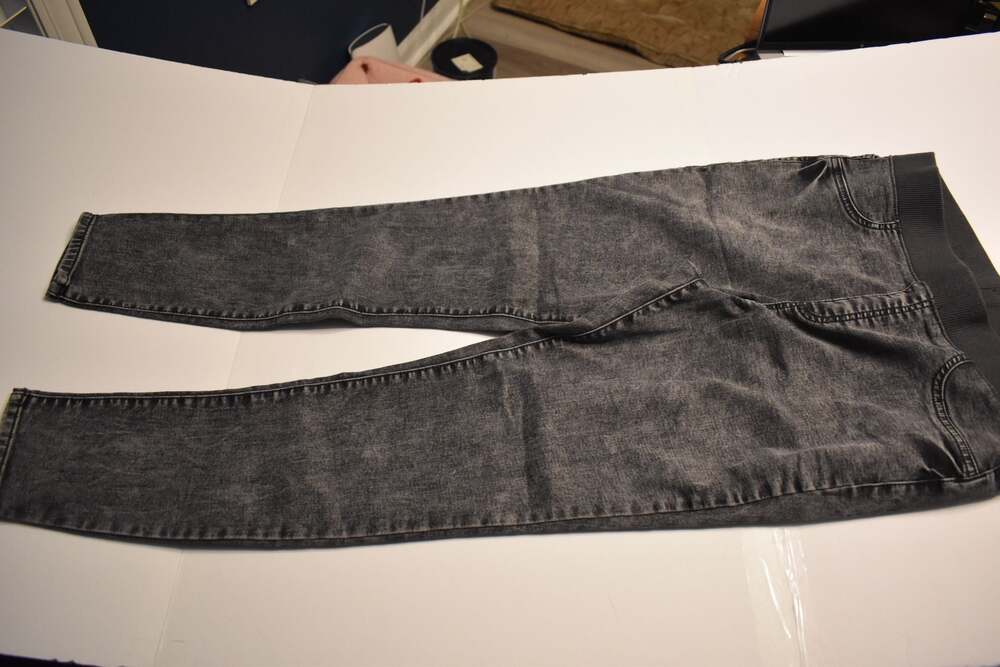 No Boundaries Women's Acid Wash High Rise Pull-On Jeggings, Size L (11-13)